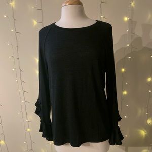 Banana Republic NWT Knit Top with Ruffled Sleeves Size M